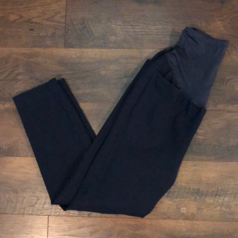 Full Panel Maternity Pixie Pants From Old Navy - image 1